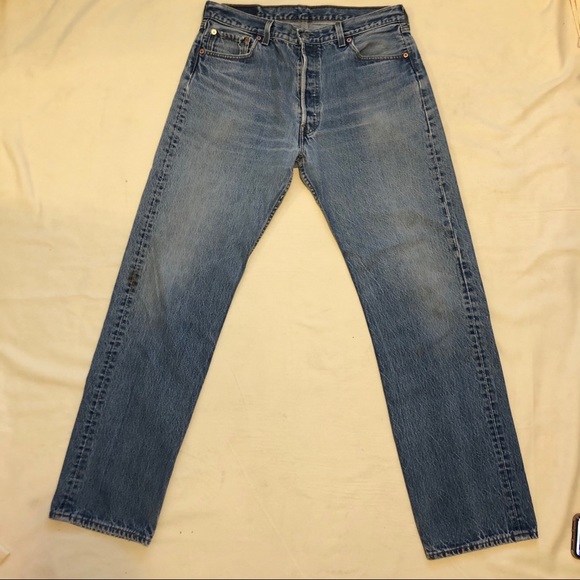 Vintage Levi’s 501 Medium Wash Jeans